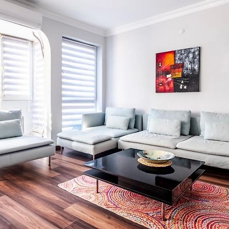 Ferienwohnung Sleek Flat 50 M To Bull Statue In Kadikoy Istanbul Exterior foto